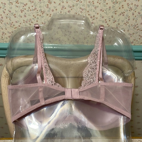 VICTORIA’S SECRET VERY SEXY PUSH UP BRA IN  DUSTY ROSE WITH LACE DETAILS - Picture 2 of 6
